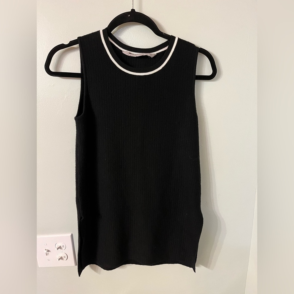 Athleta Ribbed On The Town Sleeveless Tunic Sweater Size XS black and white